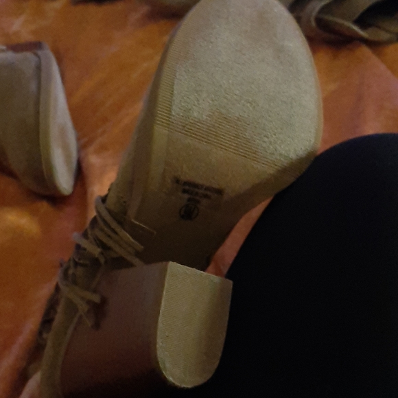 like new - Picture 3 of 3